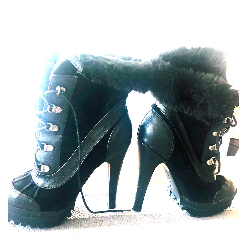 Black suede and leather lace up booties size 6